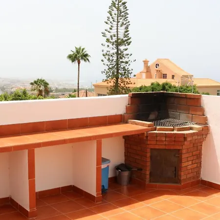 Atico Con Barbacoa Y Terraza Exclusiva.