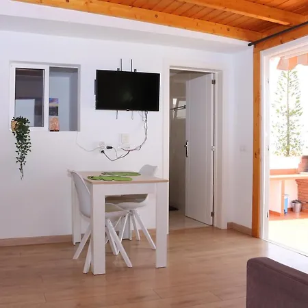 Atico Con Barbacoa Y Terraza Exclusiva.