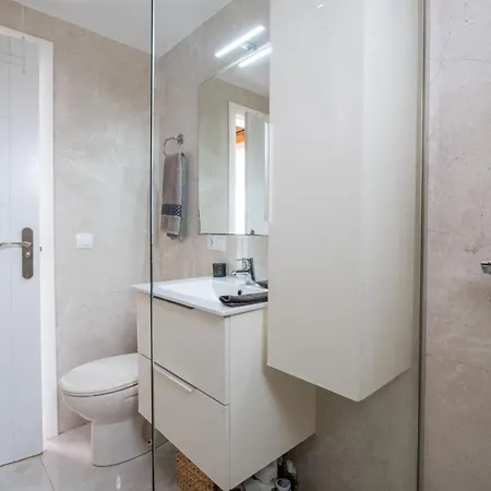 Atico Con Barbacoa Y Terraza Exclusiva. Daire